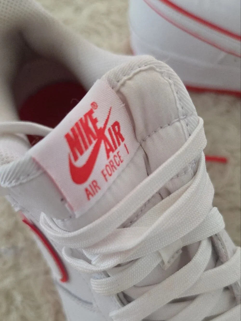 Nike Kids Sneakers - White & Red Low-Top